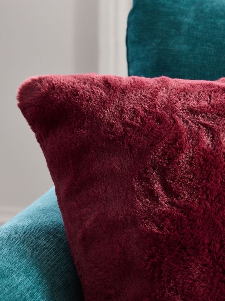 Purple 50 x 50cm Plush Faux Fur Cushion - Image 2 of 5