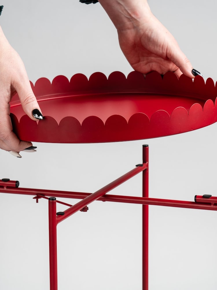 Scottish Everlastings Ltd Red Greige Round Scallop Table - Image 2 of 4 Scottish Everlastings Ltd Red Greige Round Scallop Table - Image 2 of 4