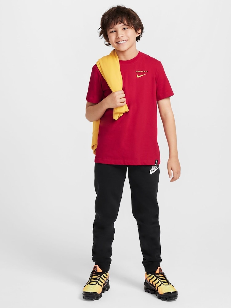 Nike Red T-Shirt - Image 5 of 5 Nike Red T-Shirt - Image 5 of 5