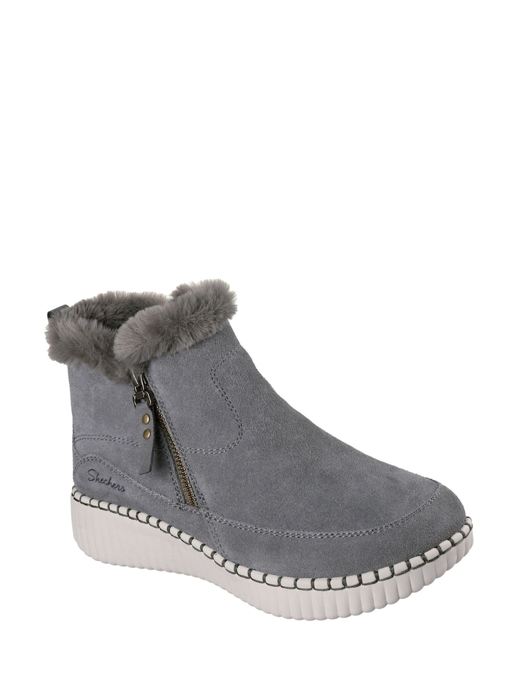Skechers Green Wilshire BLVD Fresh Zip Ankle Boots - Image 2 of 3 Skechers Green Wilshire BLVD Fresh Zip Ankle Boots - Image 2 of 3
