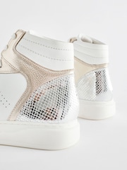 White/Gold Signature Leather High Top Trainers - Image 3 of 5