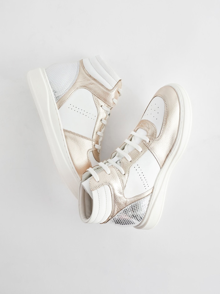 White/Gold Signature Leather High Top Trainers - Image 5 of 5