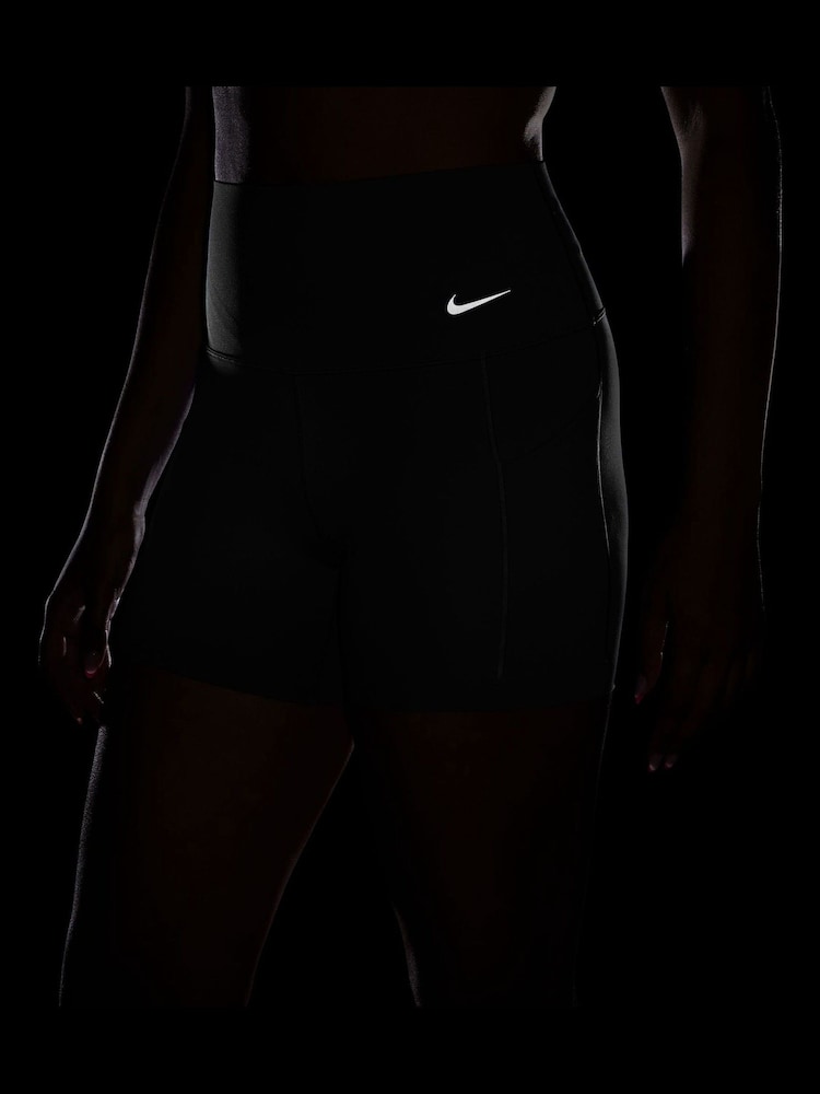 Nike Black Universa High Waisted 5 Cycling Shorts - Image 9 of 9 Nike Black Universa High Waisted 5 Cycling Shorts - Image 9 of 9