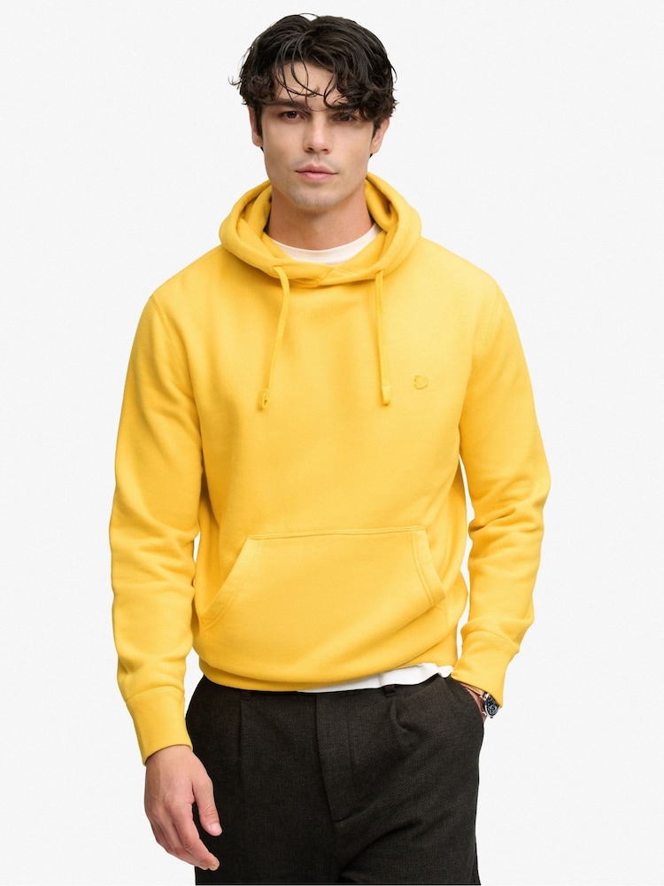 Դեղին - Superdry Essential Logo վերնաշապիկով - Պատկեր 1 7-ից