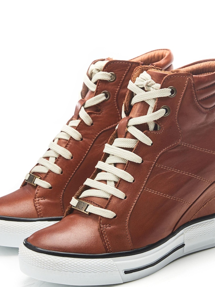 Moda in Pelle Grainger Wedge Stripe Sole Lace Up Trainers - Image 2 of 4 Moda in Pelle Grainger Wedge Stripe Sole Lace Up Trainers - Image 2 of 4