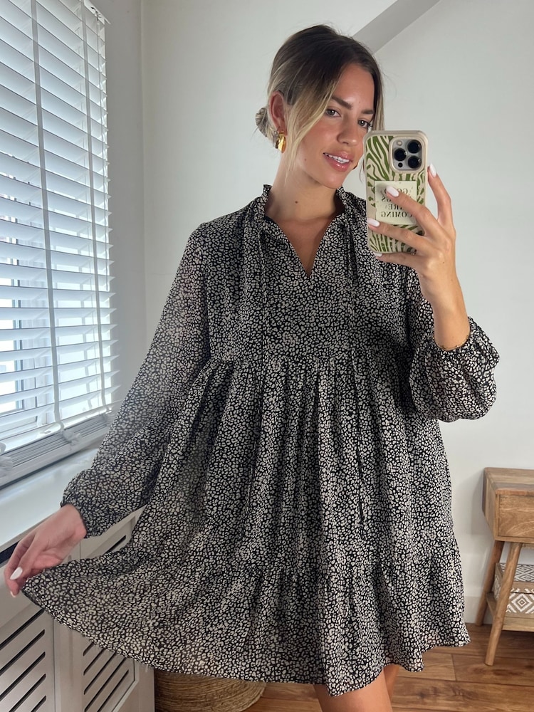 Style Cheat Black Nancy Blouson Mini Dress - Image 4 of 4