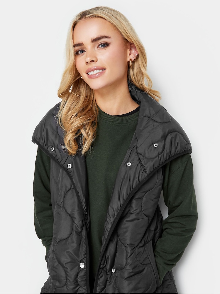 PixieGirl Petite Black Funnel Neck Quilt Gilet - Image 4 of 4