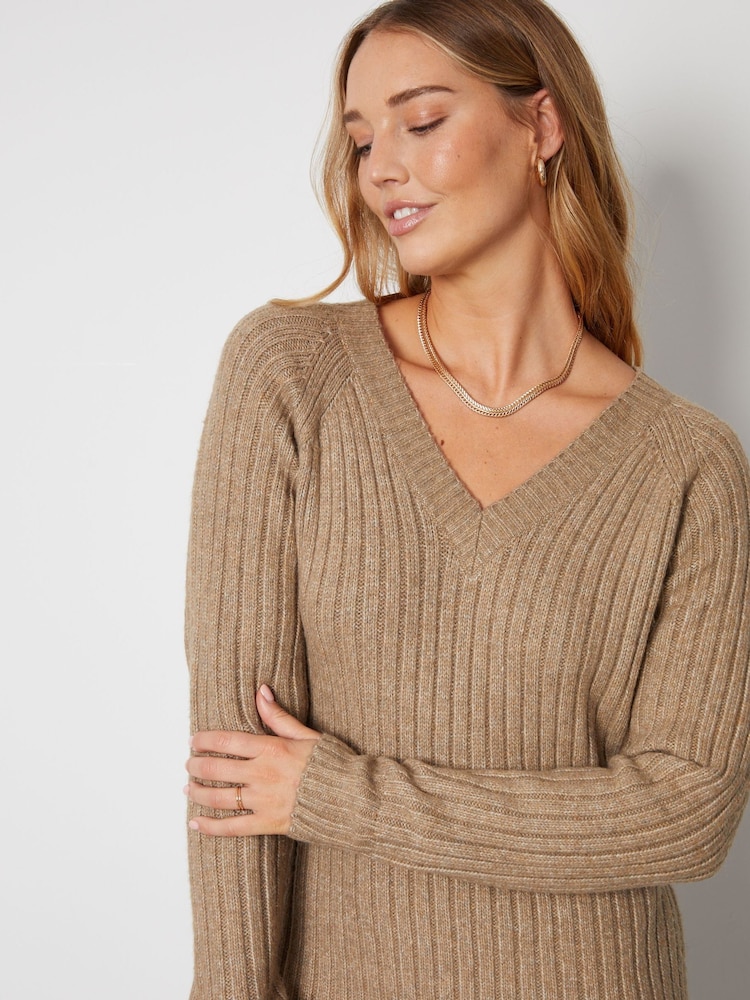 Threadbare Brown V-Neck Knitted Midi Dress - Image 4 of 4
