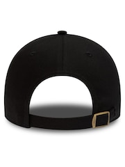 Gorra negra básica de algodón 100% con diseño ajustable de los New York Yankees 9TWENTY de New Era® - Imagen 4 de 5