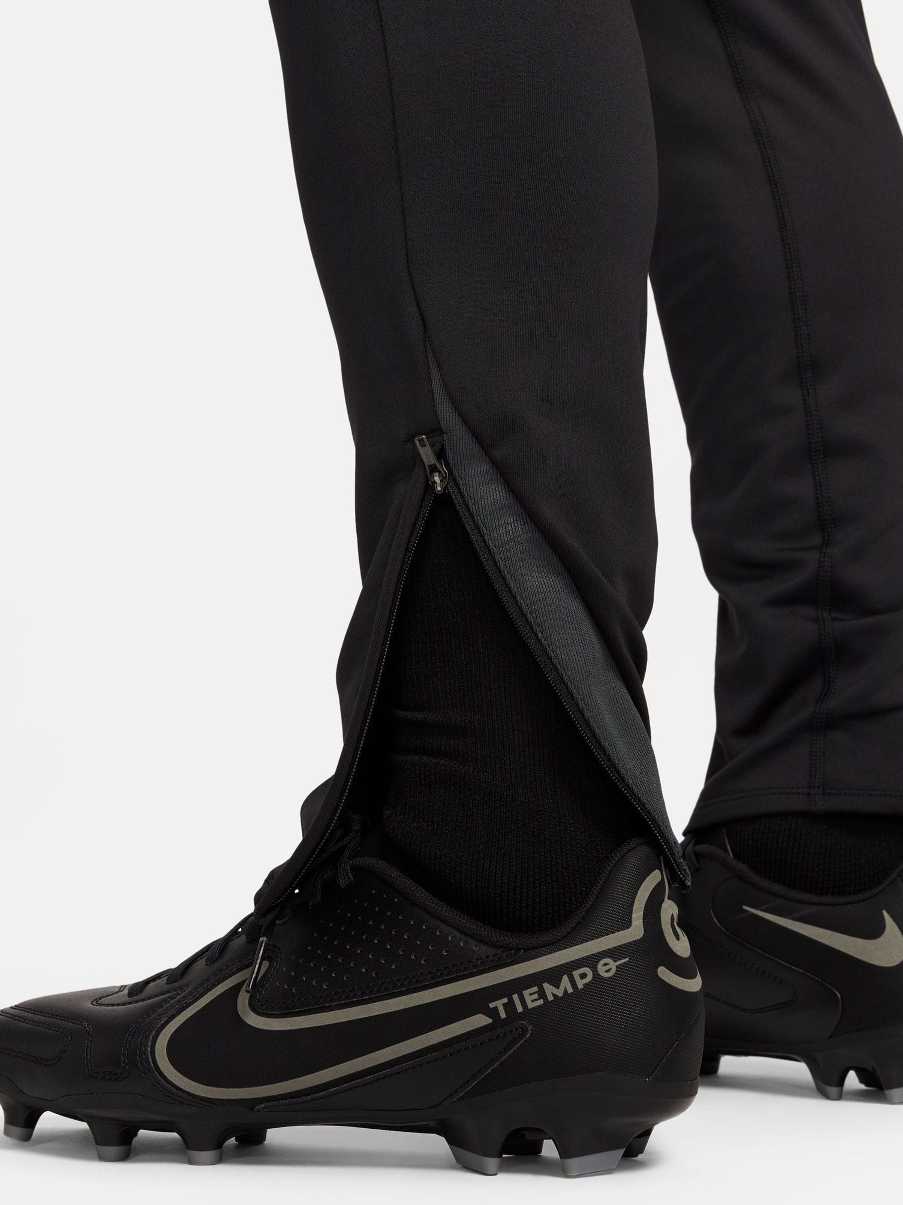 nike soccer training pants mens