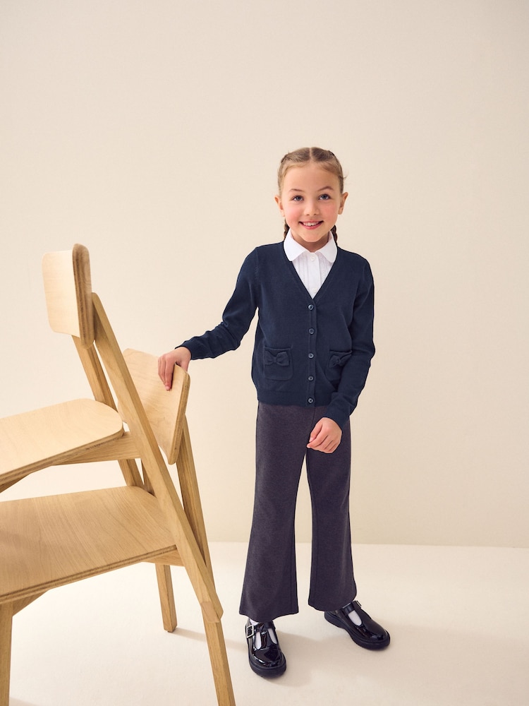 Marineblau/blau - Schul-Strickjacke aus Jersey mit hohem Baumwollanteil und Rüschentaschen (3–16 J.) - Bild 6 von 6 Marineblau/blau - Schul-Strickjacke aus Jersey mit hohem Baumwollanteil und Rüschentaschen (3–16 J.) - Bild 6 von 6