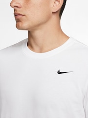 Wit - Nike Dri-FIT trainingsshirt - Image 3 of 12