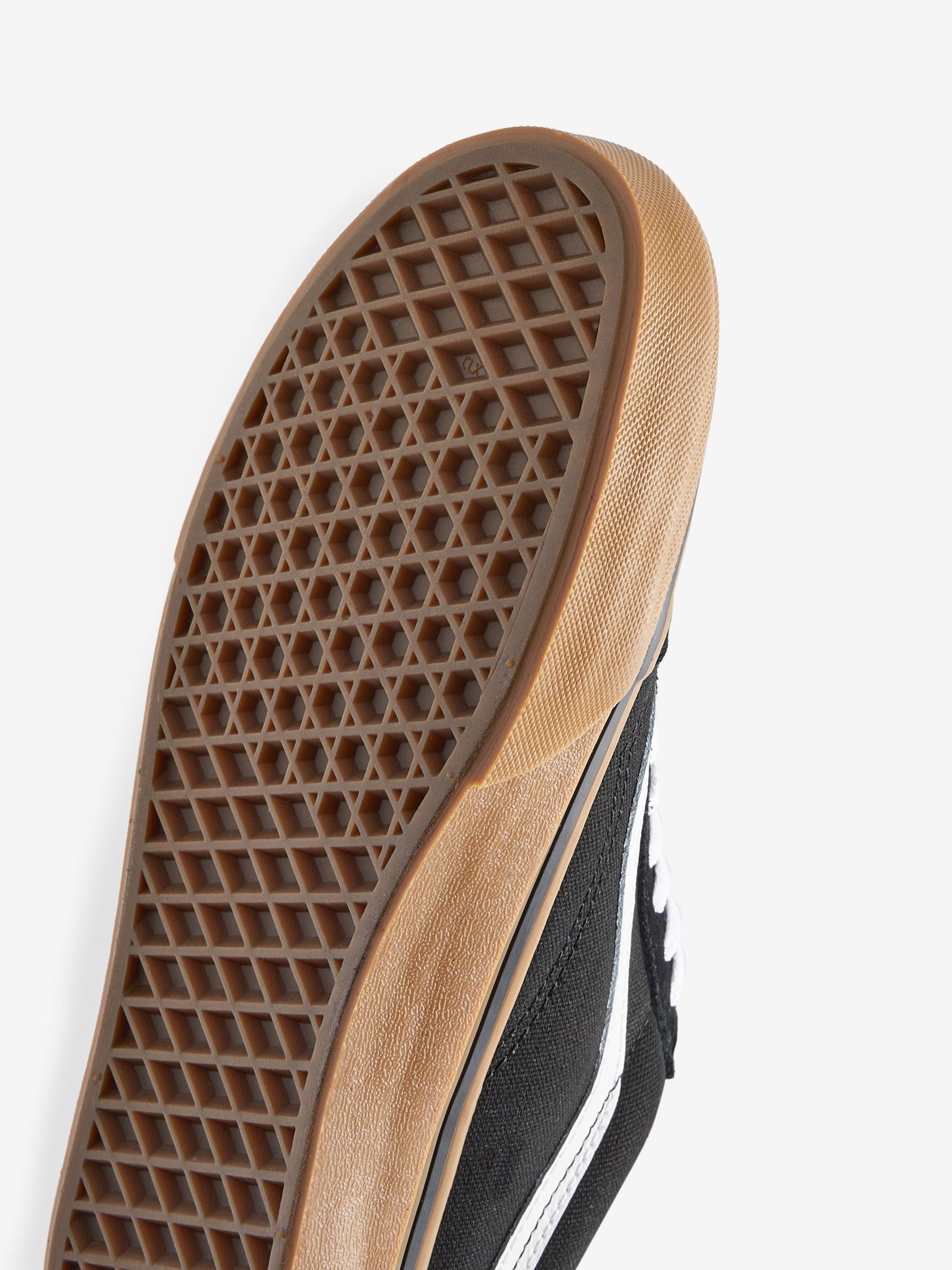Buy Vans Womens Old Skool Gum Sole Trainers from Next Germany