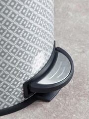 Grey Grey Geo 30 Litre Pedal Bin - Image 3 of 4