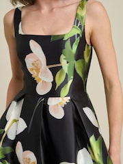 Gina Bacconi Black Serena Floral Satin Maxi Dress - Image 4 of 6
