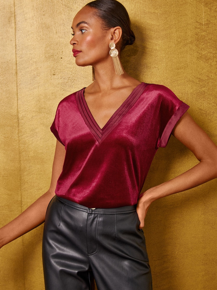 Love & Roses Burgundy Red Satin Tipped V-Neck Velvet T-Shirt - Image 4 of 4 Love & Roses Burgundy Red Satin Tipped V-Neck Velvet T-Shirt - Image 4 of 4