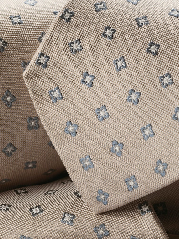 Charles Tyrwhitt Natural Patterned Silk Tie - Image 2 of 2