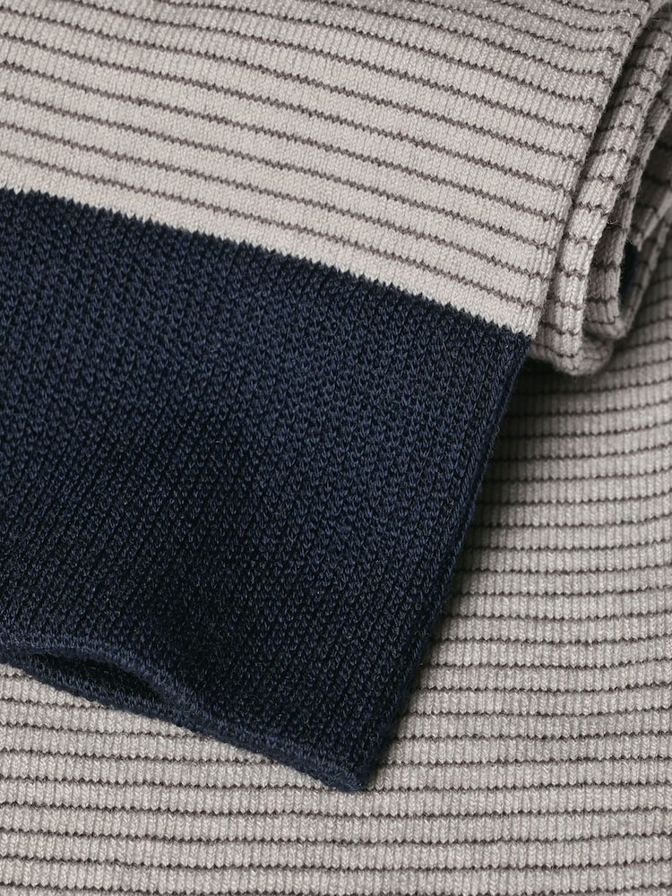 Charles Tyrwhitt Grey Stripe Socks - Image 2 of 2