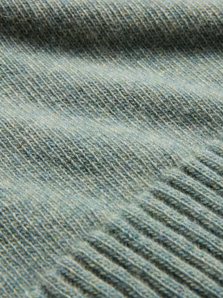 Celtic & Co. Ditsy Fair Isle Yoke Jumper - Imagen 8 de 8