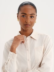 كريم - Finery Raquel Corduroy Long Sleeve Shirt - صورة 3 من 5