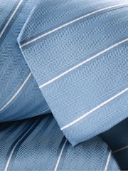 Corbata de seda de rayas de Charles Tyrwhitt - Imagen 2 de 2