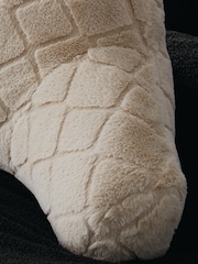 Catherine Lansfield Natural Cosy and Soft Diamond Fleece Cuddle Chair Cushion Cushion - Image 2 of 5