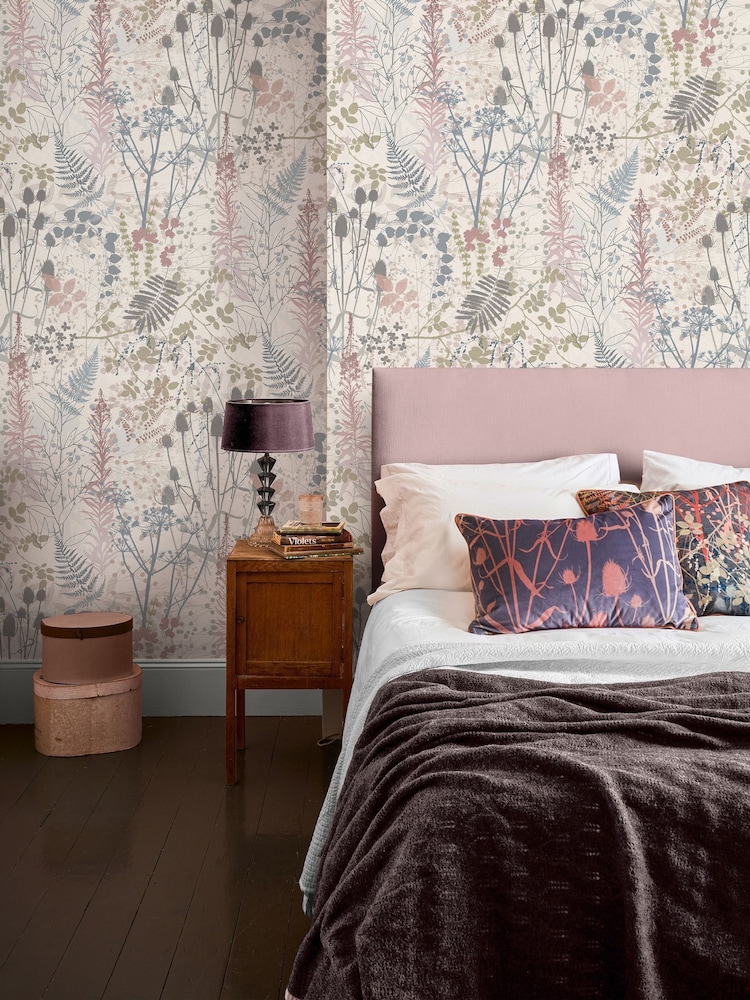 Clarissa Hulse Winter Serendipity A4 Wallpaper Sample - Image 1 of 3