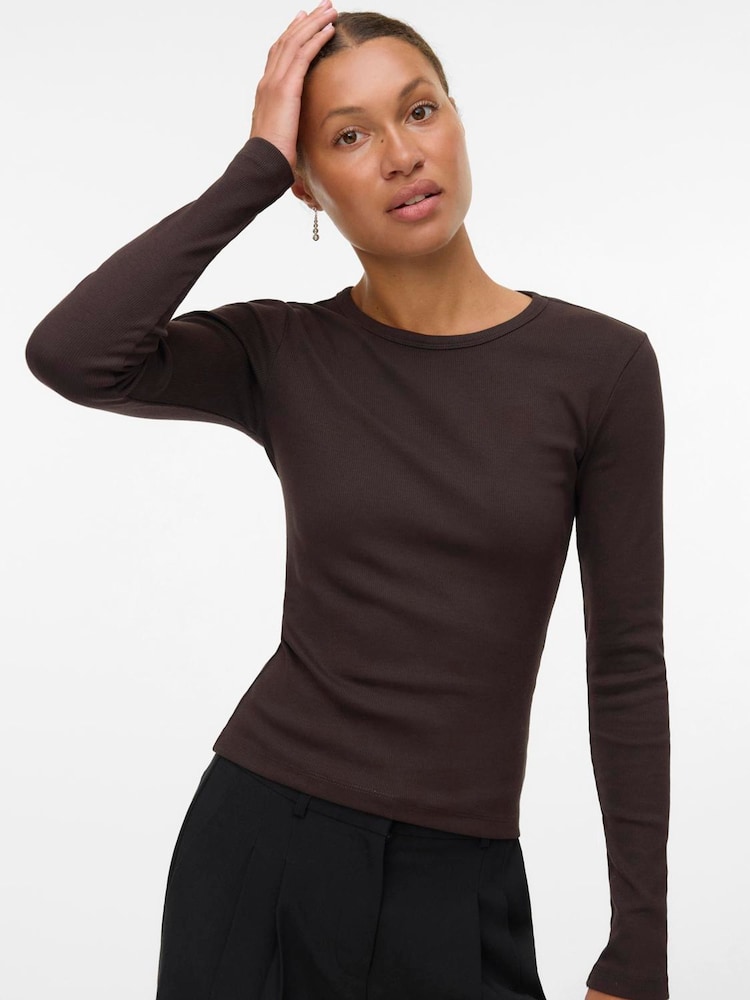 VERO MODA Chocolate Brown Long Sleeve Ribbed T-Shirt - Image 1 of 5 VERO MODA Chocolate Brown Long Sleeve Ribbed T-Shirt - Image 1 of 5