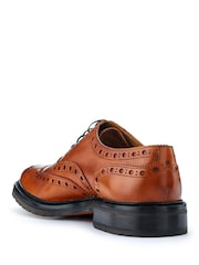 Marrón oscuro - Zapatos Oxford con perforaciones Bertie de Jones Bootmaker - Imagen 2 de 5