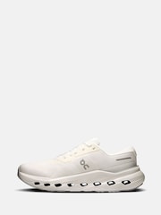 On White Cloudrunner 3 Running Trainers - Image 3 of 6