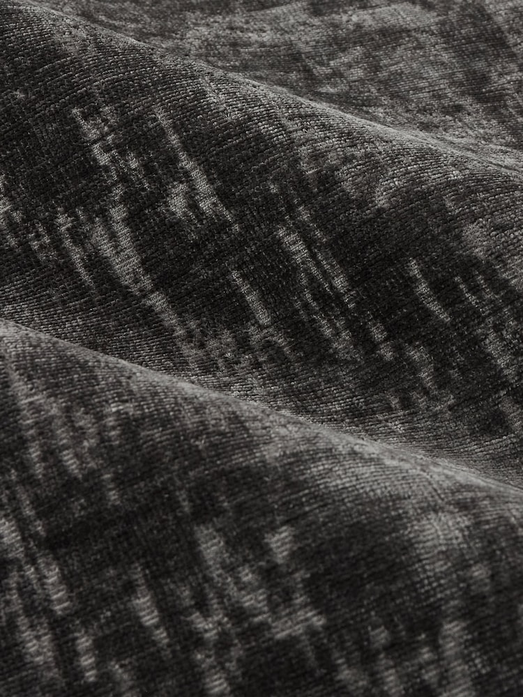 Paoletti Aurelio Chenille Lined Eyelet Curtains - Bilde 4 av 4 Paoletti Aurelio Chenille Lined Eyelet Curtains - Bilde 4 av 4