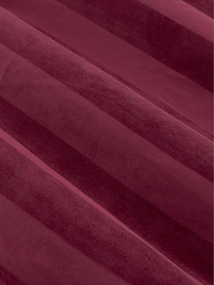 Paoletti Regency Stripe Velvet Lined Eyelet Curtains - Bilde 4 av 4