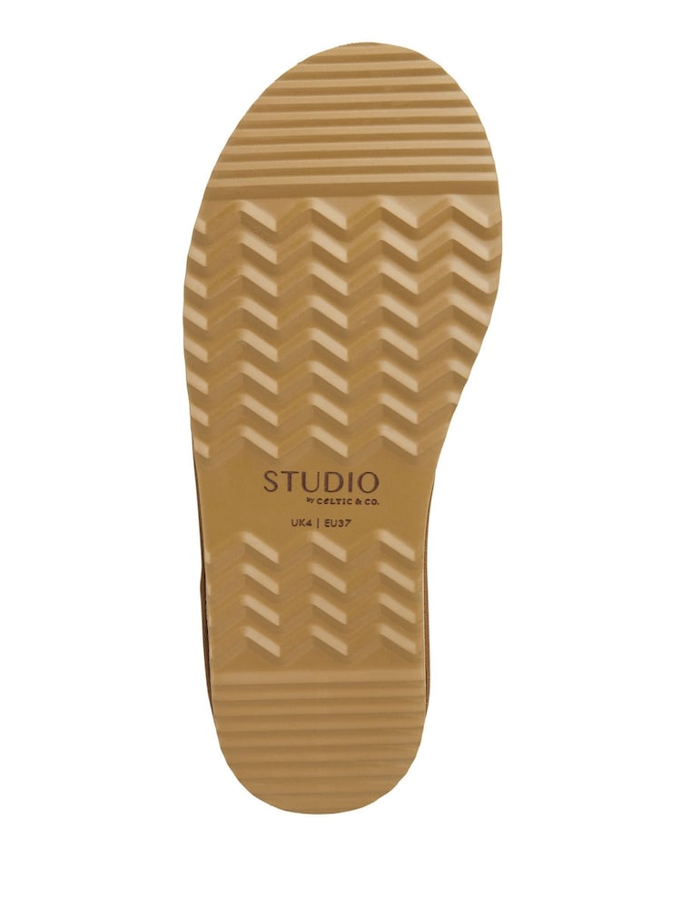 Celtic & Co. Brown Studio Shortie Slipper Boots - Image 6 of 6 Celtic & Co. Brown Studio Shortie Slipper Boots - Image 6 of 6