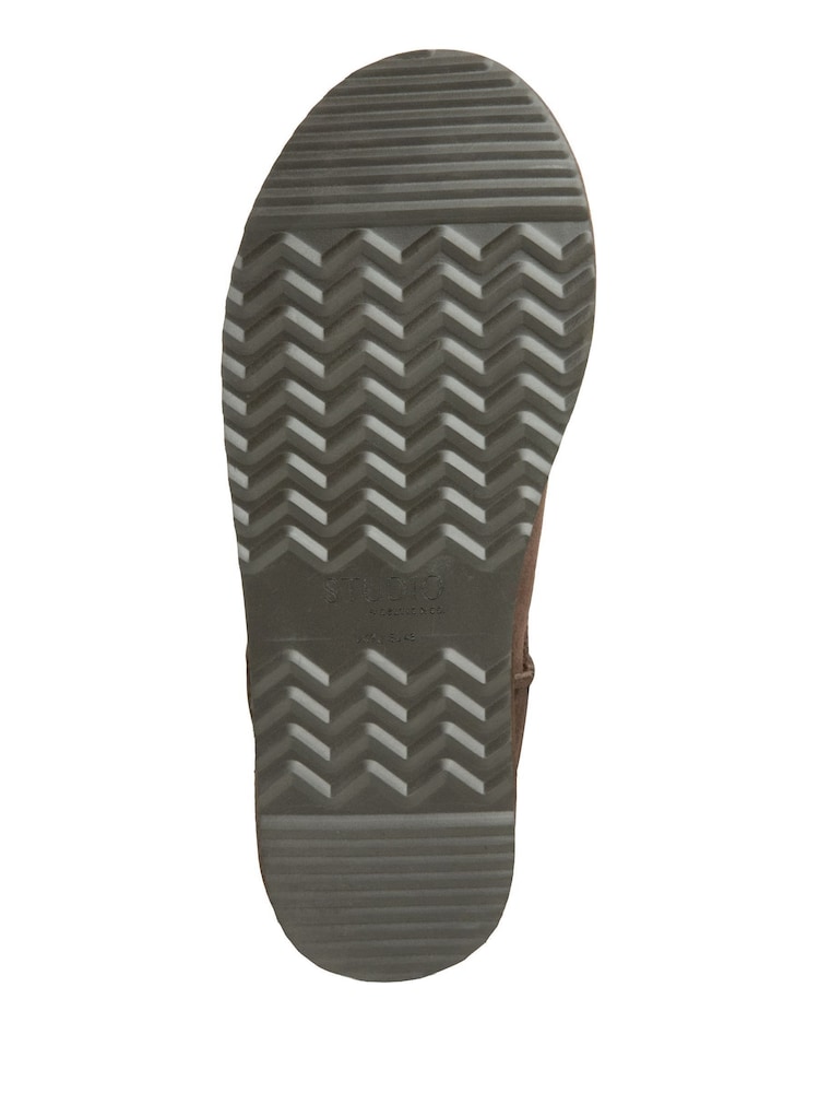 Celtic & Co. Brown Studio Slipper Boots - Image 6 of 6 Celtic & Co. Brown Studio Slipper Boots - Image 6 of 6