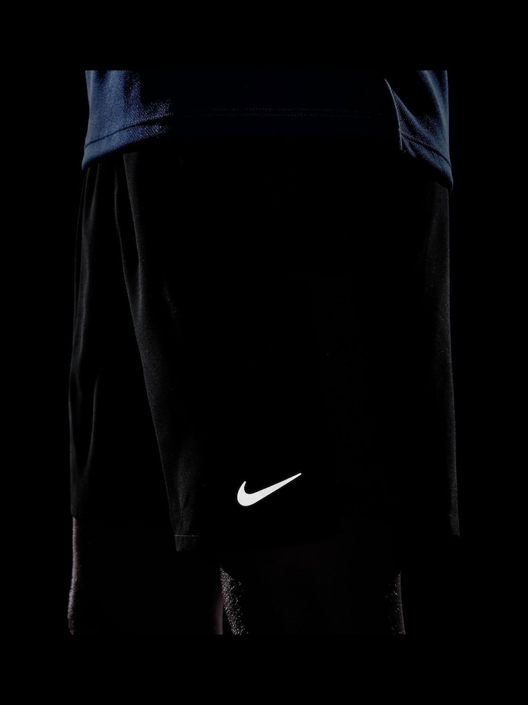 Czarny - Spodenki treningowe Nike Dri-fit Challenger - Image 8 of 8