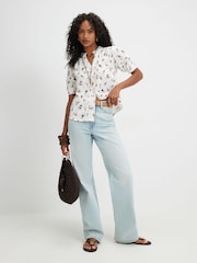 River Island Cream Floral Textured Pintuck Blouse - Image 3 of 4