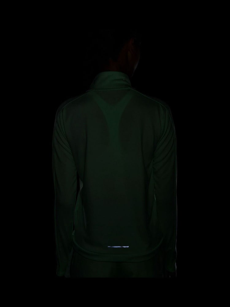 zelena - Tekaška majica s polovično zadrgo Nike Dri-FIT Pacer - Slika 8 iz 8 zelena - Tekaška majica s polovično zadrgo Nike Dri-FIT Pacer - Slika 8 iz 8