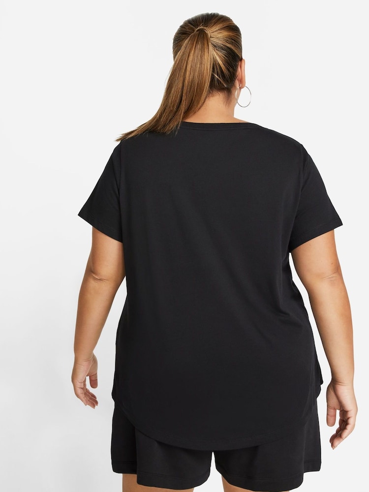 Nike Black Curve Sportswear Club Essentials T-Shirt - Image 2 of 5