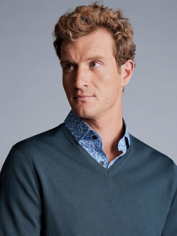 Charles Tyrwhitt Dark Blue Pure Merino V-Neck Jumper - Image 2 of 4