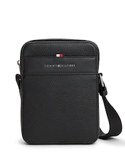 Tommy Hilfiger metalllogo teksturert crossbody reporterveske - Bilde 1 av 5