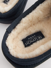 Темно-синий - Замшевые тапочки с подкладкой из искусственного меха Signature - Image 6 of 6