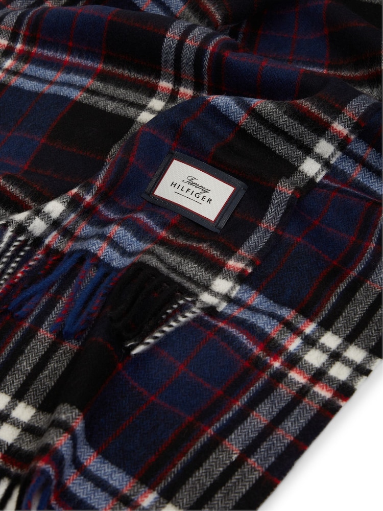 Tommy Hilfiger Black Pure Wool Scarf - Image 3 of 3