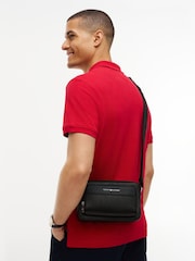 Tommy Hilfiger Black Metal Logo Textured Cross-Body Reporter Bag - Image 5 of 5