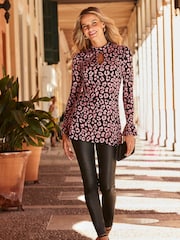 Pink - Sosandar Jersey-Top mit Animalprint, Schlüssellochdetail und geriffelten Bündchen - Bild 4 von 5