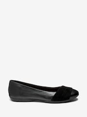 Schwarz - Forever Comfort® Lederballerinas mit Wickeldesign - Bild 1 von 3