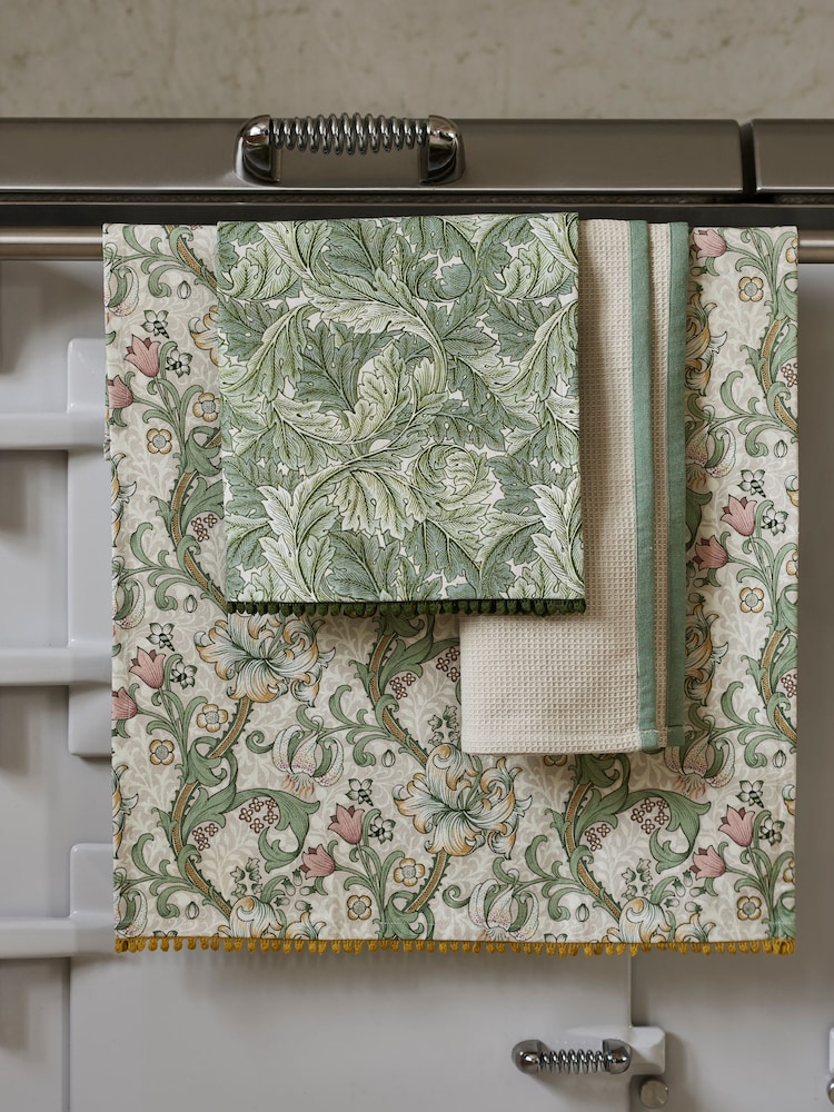 Clarke and Clarke Sage Green/Natural Linen/Blush Pink William Morris Designs 100% Cotton Tea Towels Set 3 - Image 1 of 2