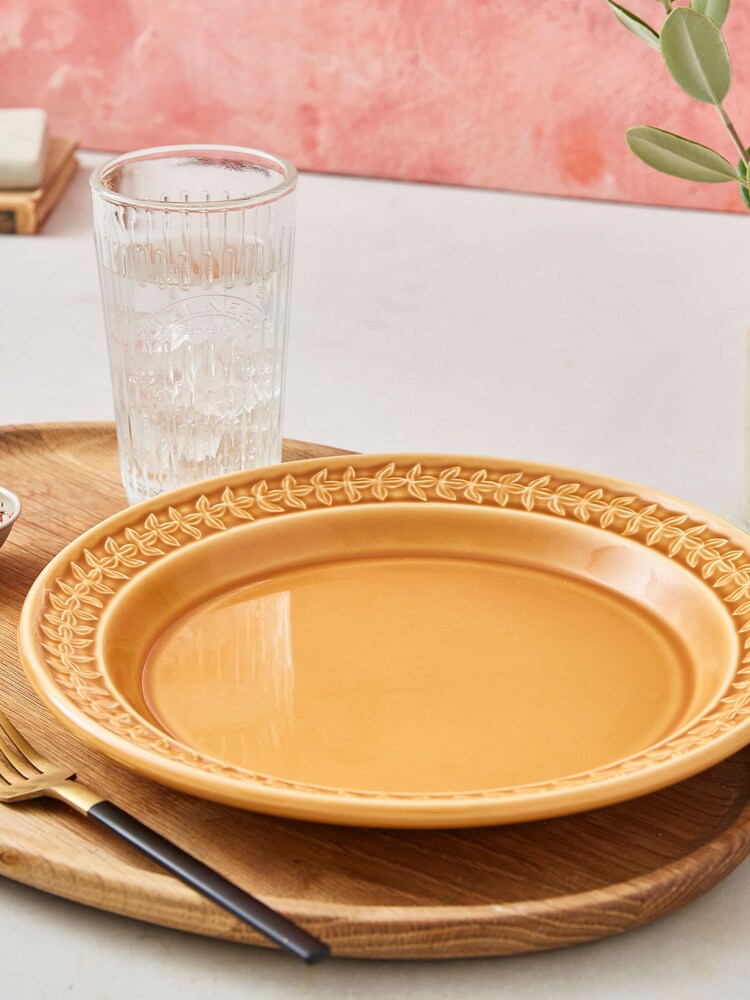Portmeirion Set of 4 Yellow Botanic Garden Harmony Plates - Image 1 of 6 Portmeirion Set of 4 Yellow Botanic Garden Harmony Plates - Image 1 of 6