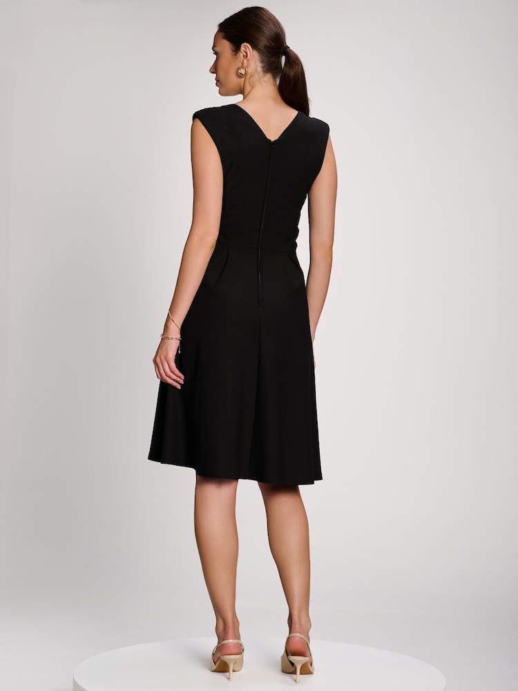 Jolie Moi Black Plain Sleeveless Midi Dress - Image 2 of 6 Jolie Moi Black Plain Sleeveless Midi Dress - Image 2 of 6