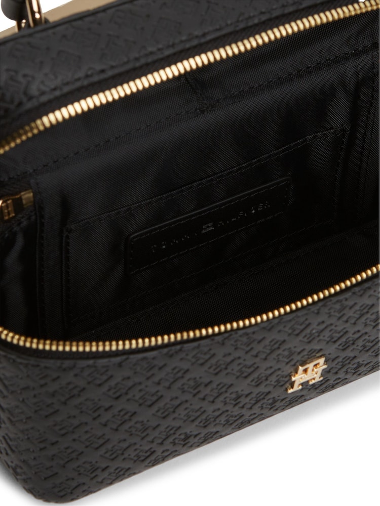 Tommy Hilfiger Black Icon Chain Strap Vanity Case Purse - Image 4 of 4 Tommy Hilfiger Black Icon Chain Strap Vanity Case Purse - Image 4 of 4