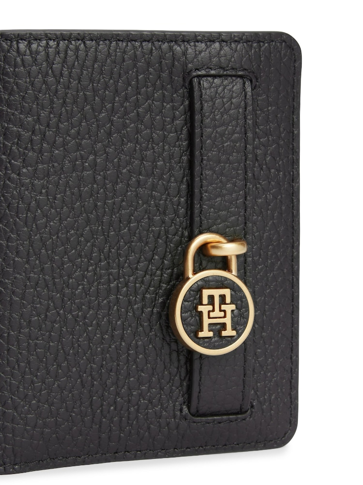 Tommy Hilfiger Black Leather The American Icon Bifold Wallet - Image 4 of 4